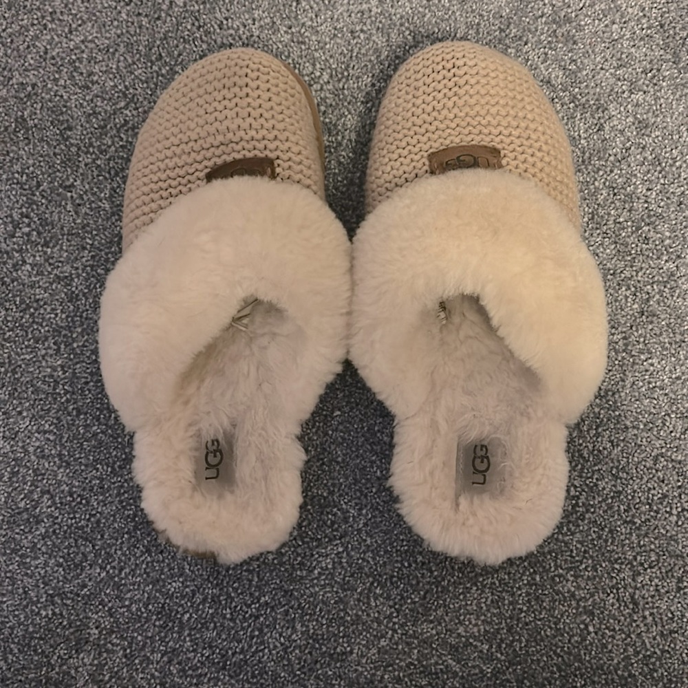 Tan Uggs